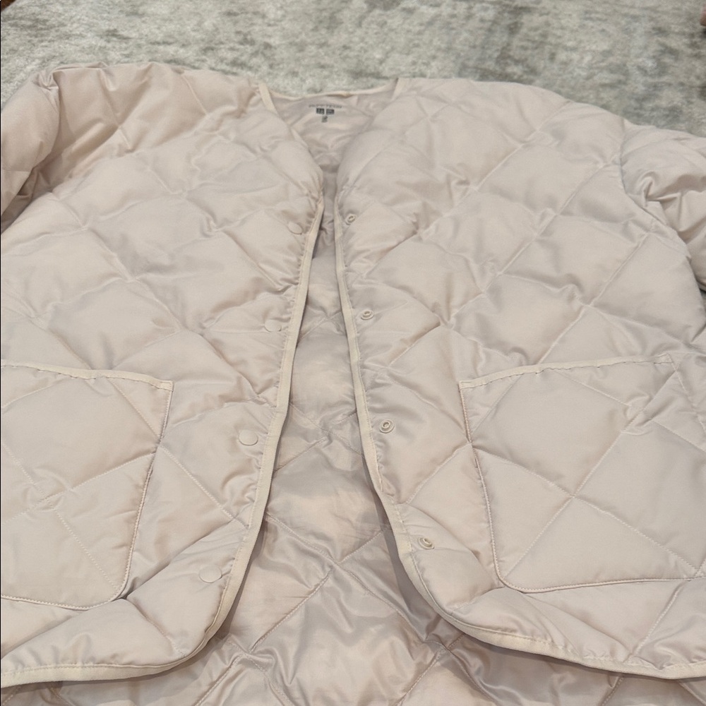 Uniqlo Pufftech Jacket size large like New!